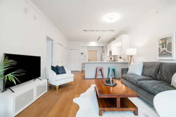 403 857 West 15th Street, North Vancouver For Sale - image 3