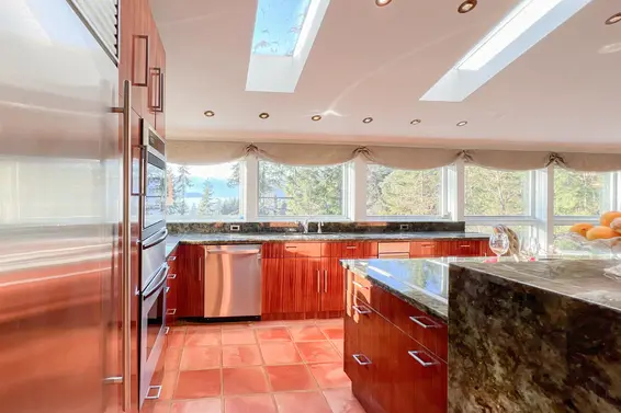 15 Oceanview Road, Lions Bay For Sale - image 14