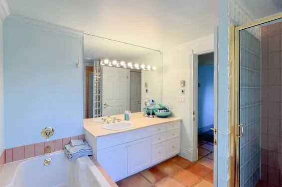 15 Oceanview Road, Lions Bay For Sale - image 32