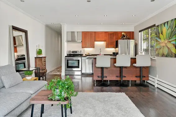 6 137 East 5th Street, North Vancouver For Sale - image 11