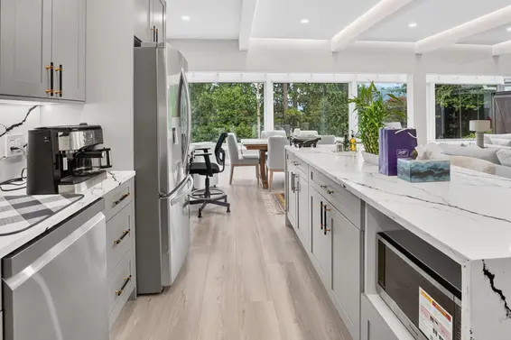 3570 Lonsdale Avenue, North Vancouver For Sale - image 13