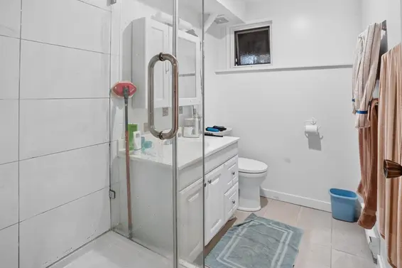 3570 Lonsdale Avenue, North Vancouver For Sale - image 25