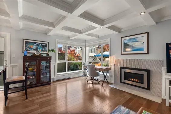 1741 Chesterfield Avenue, North Vancouver For Sale - image 10