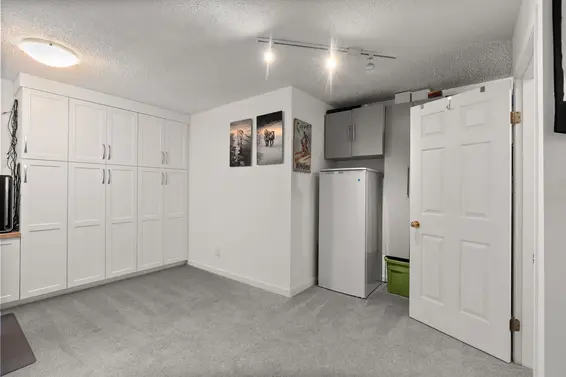 1741 Chesterfield Avenue, North Vancouver For Sale - image 22