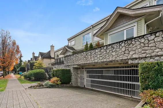 1741 Chesterfield Avenue, North Vancouver For Sale - image 27