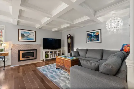 1741 Chesterfield Avenue, North Vancouver For Sale - image 9