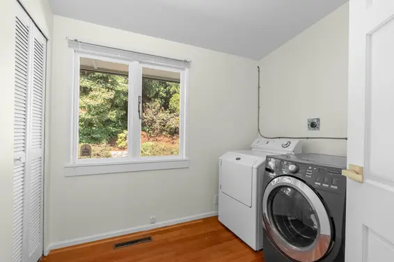3395 Ayr Avenue, North Vancouver For Sale - image 28