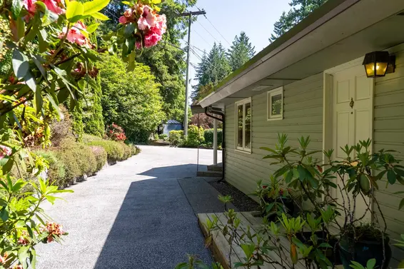 3395 Ayr Avenue, North Vancouver For Sale - image 29