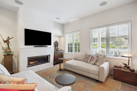 2075 Esquimalt Avenue, West Vancouver For Sale - image 10