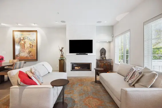 2075 Esquimalt Avenue, West Vancouver For Sale - image 9