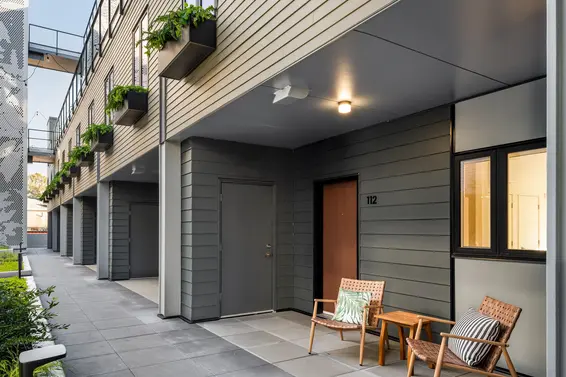 112 342 Mountain Highway, North Vancouver For Sale - image 16