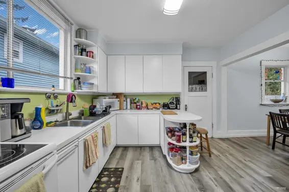 458 East 9th Street, North Vancouver For Sale - image 11