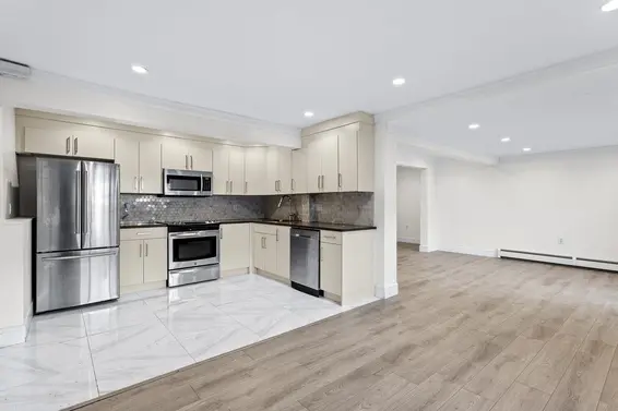 5117 Francisco Court, North Vancouver For Sale - image 36