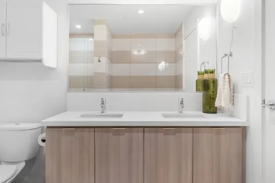 420 3602 Aldercrest Drive, North Vancouver For Sale - image 12