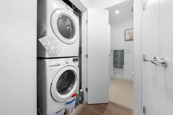 420 3602 Aldercrest Drive, North Vancouver For Sale - image 18