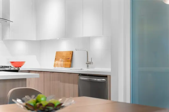 420 3602 Aldercrest Drive, North Vancouver For Sale - image 5