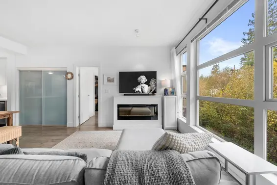 420 3602 Aldercrest Drive, North Vancouver For Sale - image 6