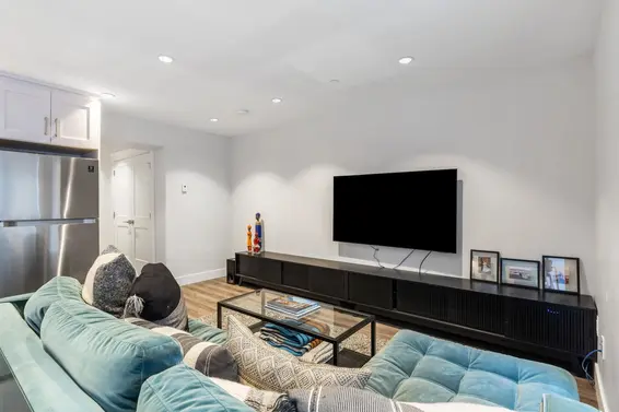 625 East 4th Street, North Vancouver For Sale - image 24