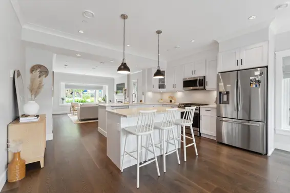 625 East 4th Street, North Vancouver For Sale - image 7
