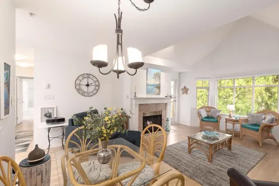 504 2059 Chesterfield Avenue, North Vancouver For Sale - image 5