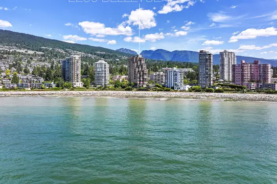 PH 2250 Bellevue Avenue, West Vancouver For Sale - image 1