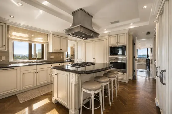 PH 2250 Bellevue Avenue, West Vancouver For Sale - image 14