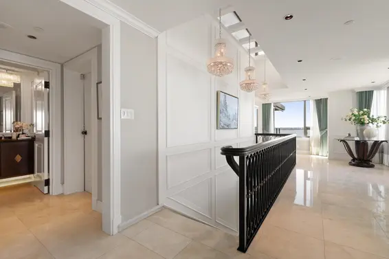 PH 2250 Bellevue Avenue, West Vancouver For Sale - image 6