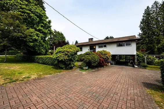 3588 Allan Road, North Vancouver