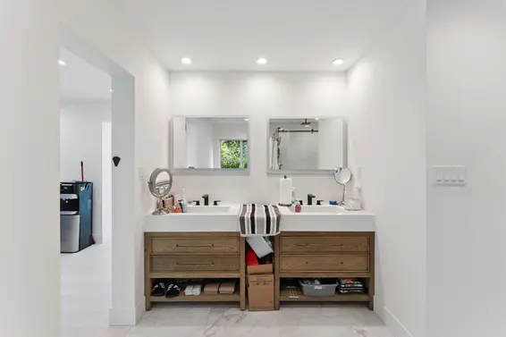1725 Rosebery Avenue, West Vancouver For Sale - image 21