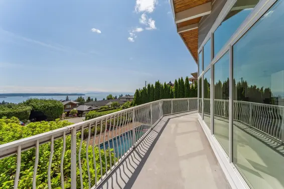 1725 Rosebery Avenue, West Vancouver For Sale - image 31