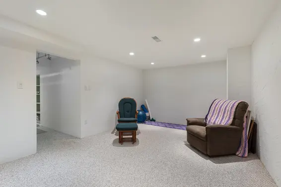 4603 Hoskins Road, North Vancouver For Sale - image 19