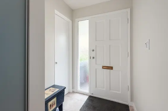 4603 Hoskins Road, North Vancouver For Sale - image 2