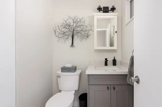 4603 Hoskins Road, North Vancouver For Sale - image 9