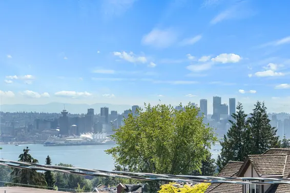 145 East Kings Road, North Vancouver For Sale - image 30