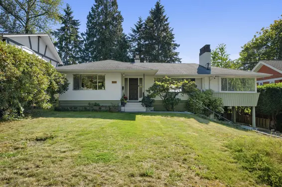 869 Clements Avenue, North Vancouver