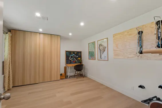 869 Clements Avenue, North Vancouver For Sale - image 17