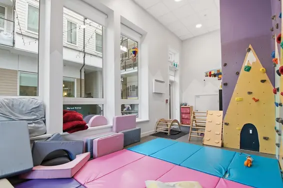 405 2137 Chesterfield Avenue, North Vancouver For Sale - image 36