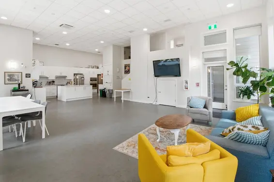 405 2137 Chesterfield Avenue, North Vancouver For Sale - image 40