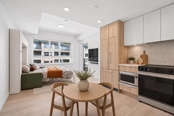 312 1616 Lloyd Avenue, North Vancouver