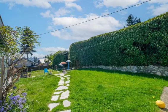 1059 Calverhall Street, North Vancouver For Sale - image 21