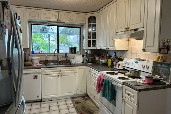 332 West 14th Street, North Vancouver For Sale - image 4