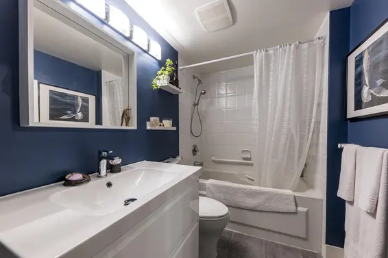 412 2059 Chesterfield Avenue, North Vancouver For Sale - image 18