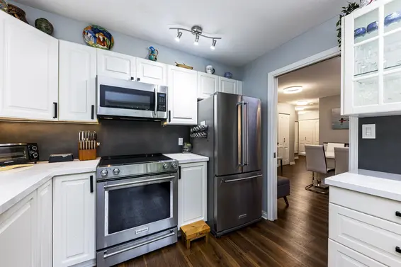 412 2059 Chesterfield Avenue, North Vancouver For Sale - image 8