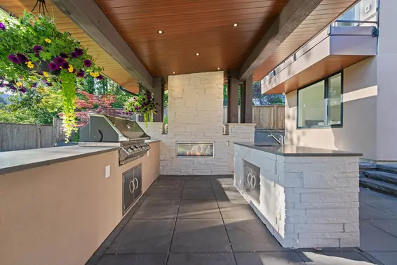5199 Cliffridge Avenue, North Vancouver For Sale - image 10