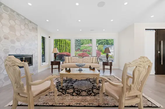 5199 Cliffridge Avenue, North Vancouver For Sale - image 13