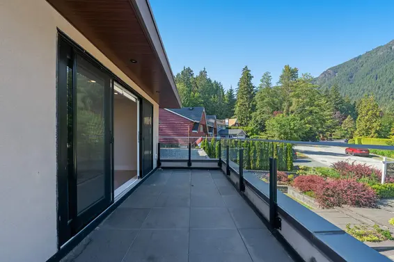 5199 Cliffridge Avenue, North Vancouver For Sale - image 31