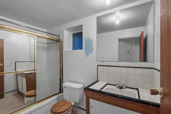 2525 Western Avenue, North Vancouver For Sale - image 14