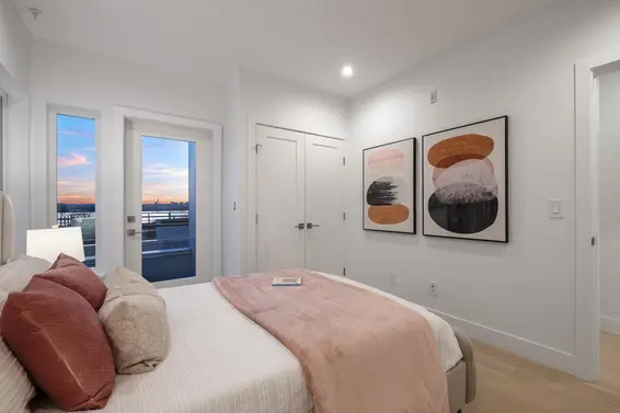 2 432 East 1st Street, North Vancouver For Sale - image 12