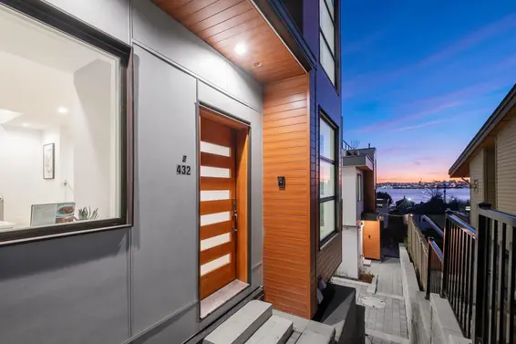 2 432 East 1st Street, North Vancouver For Sale - image 22