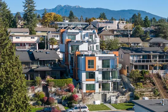 2 432 East 1st Street, North Vancouver For Sale - image 40